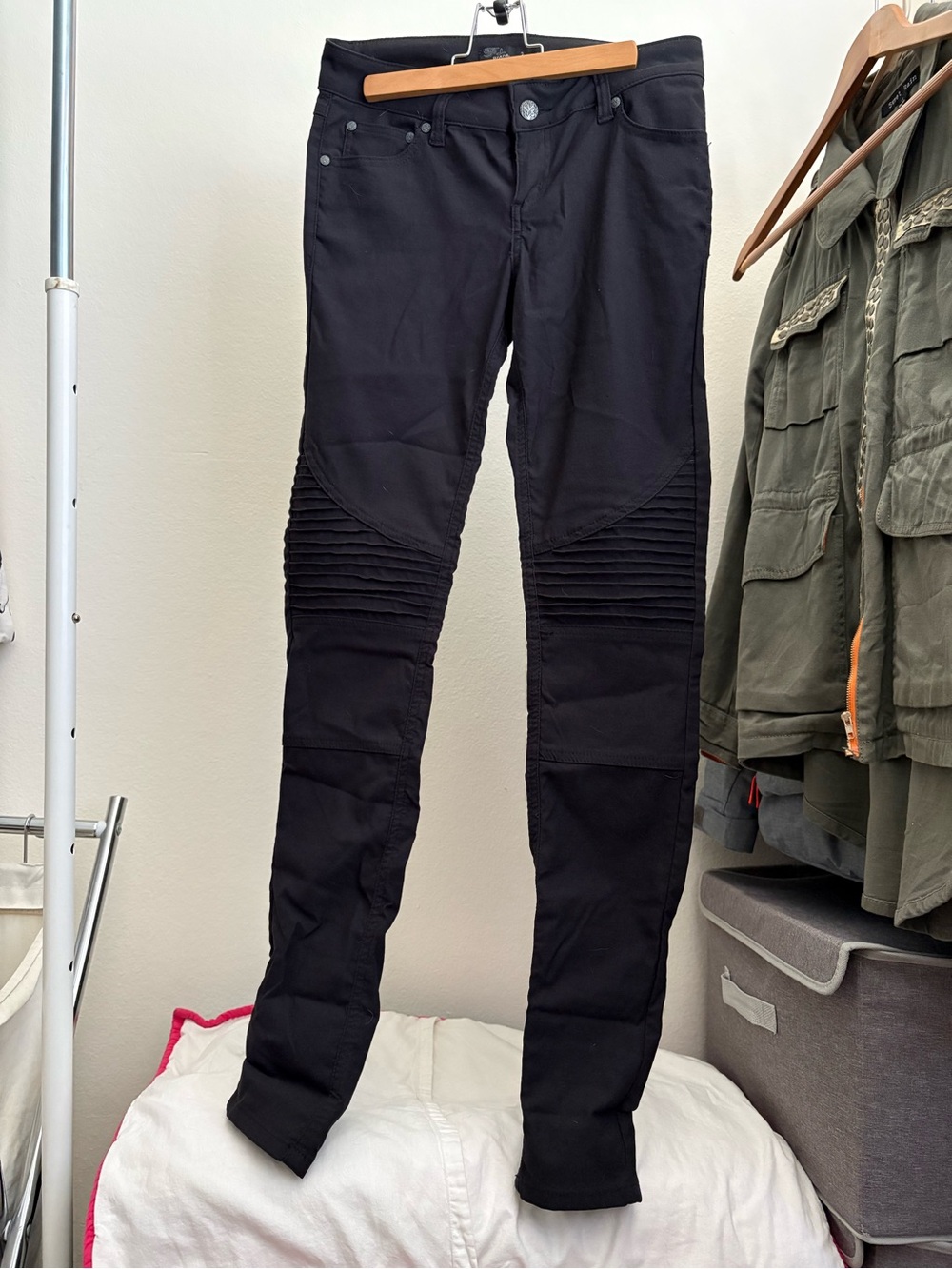 Prana Black Ribbed Detail Skinny Pants